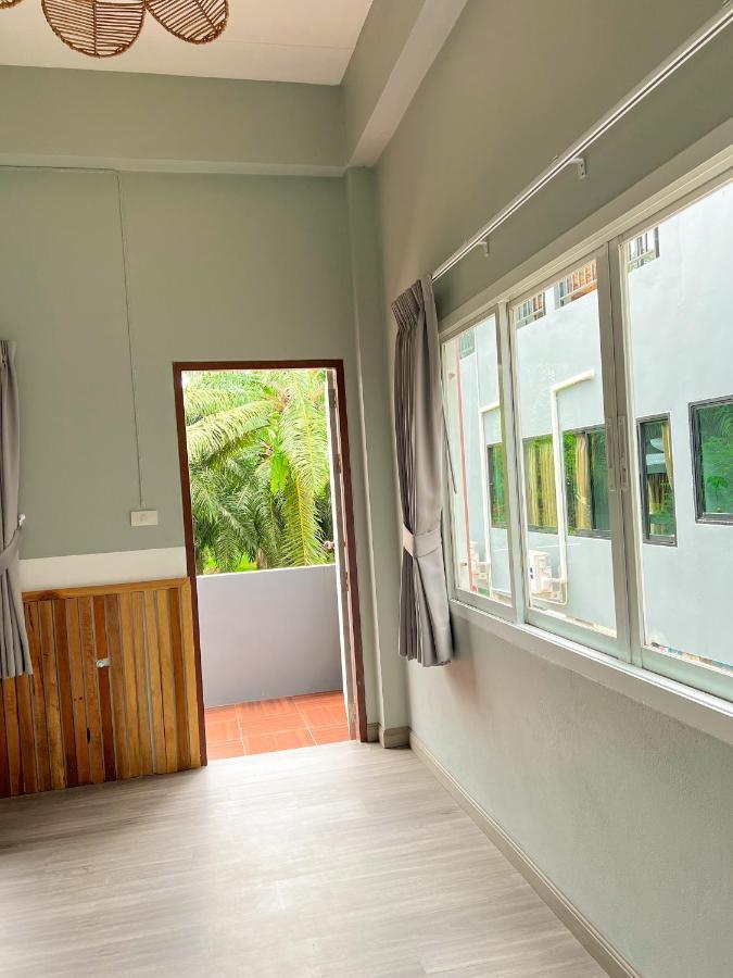 Private Room With Share Bathroom At Little Wild House Khaosok Khao Sok National Park Extérieur photo