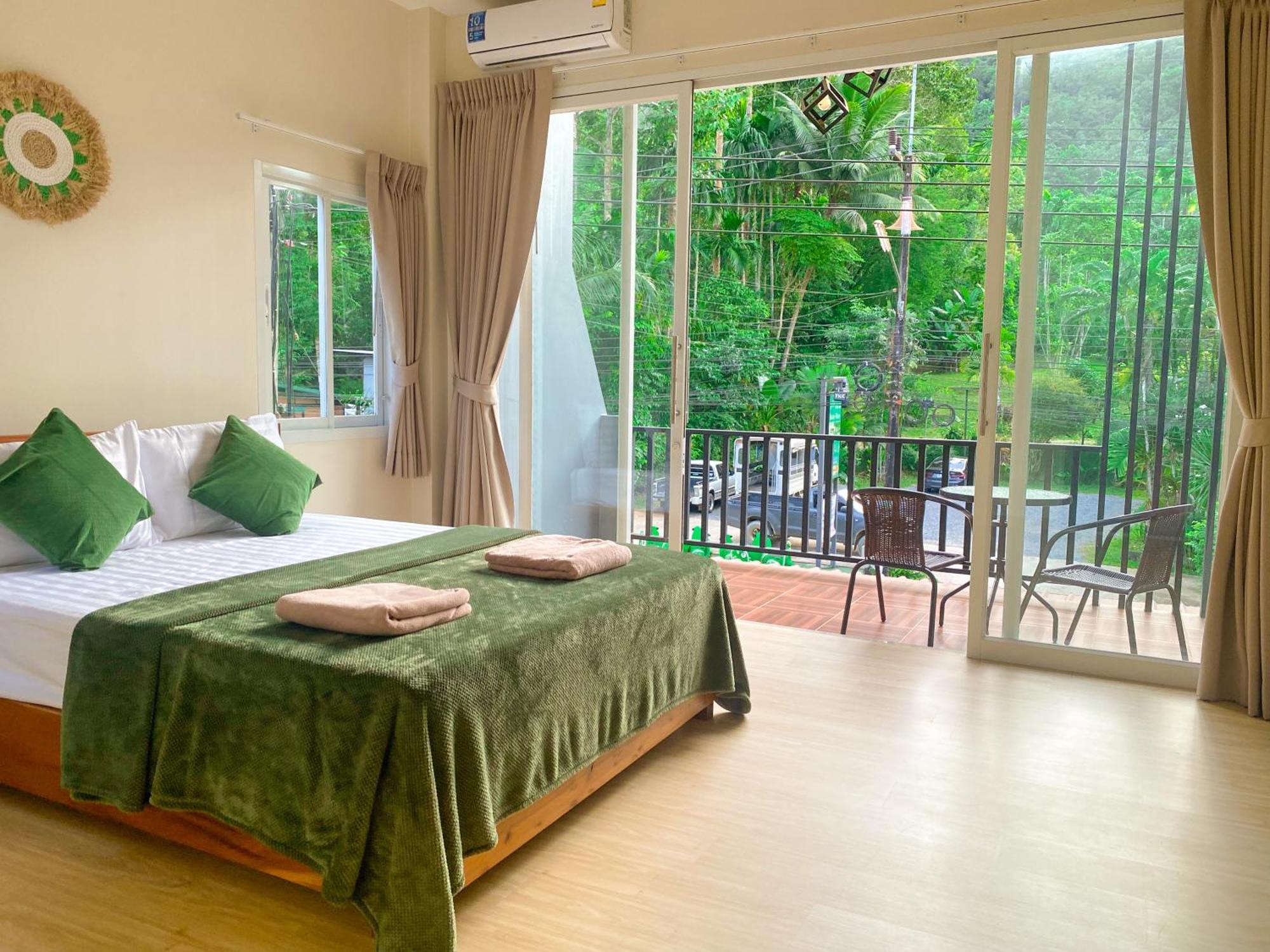 Private Room With Share Bathroom At Little Wild House Khaosok Khao Sok National Park Extérieur photo